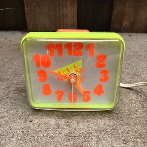 RARE vintage Toastmaster Inc. neon alarm clock